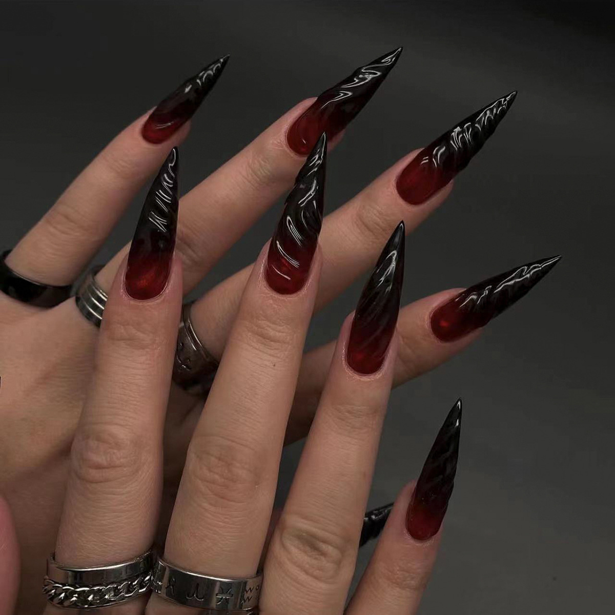 Nail Art Y2K - 24개 스틸레토 모양 블랙 레드 프레스온