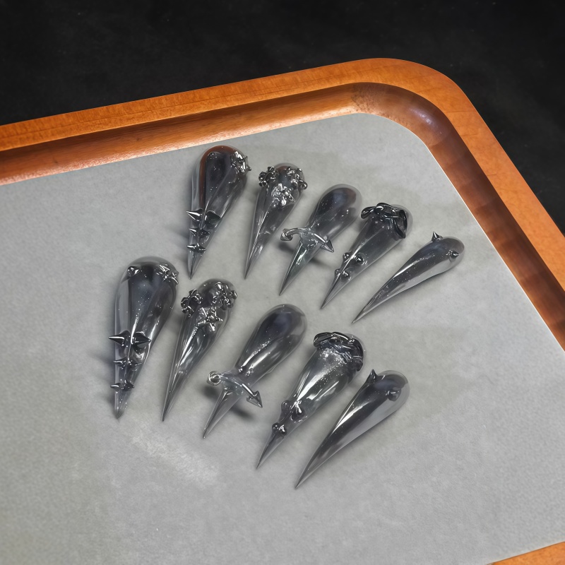새로운 10개입 고딕 그레이 글리터 스틸레토 프레스온  - Nail Art Y2K 리뷰 및 가격
